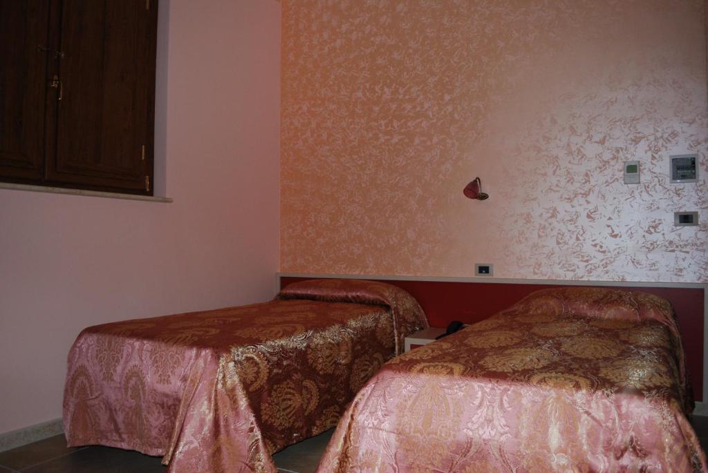 Agriturismo - B&B "La Funicolare" Francavilla Marittima Rom bilde